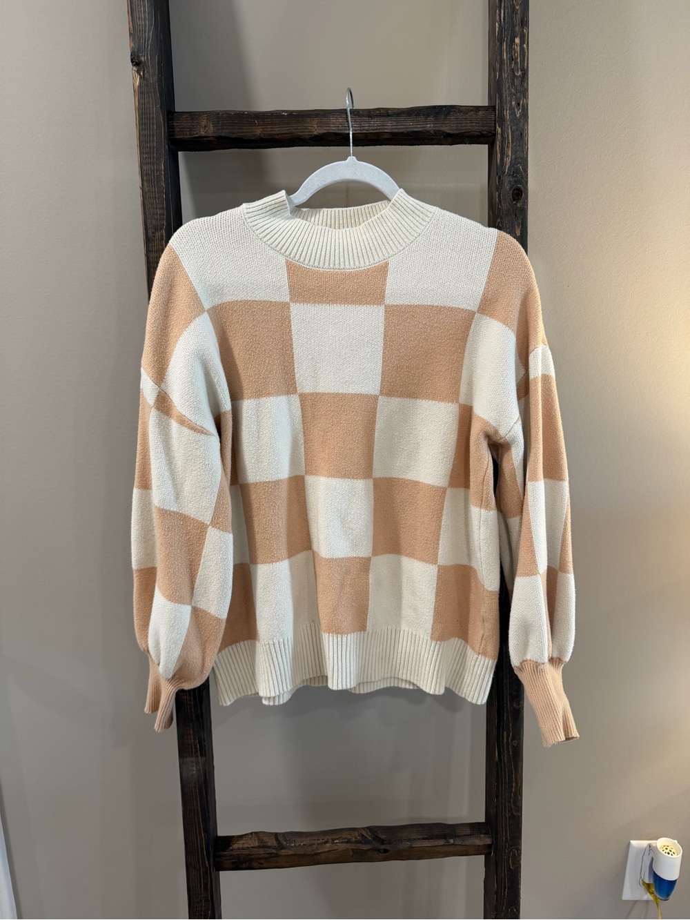 Zesica Checkered Sweater